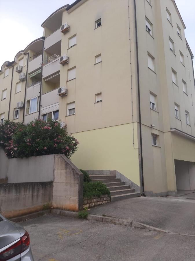 Apartman Sky Pula Zewnętrze zdjęcie